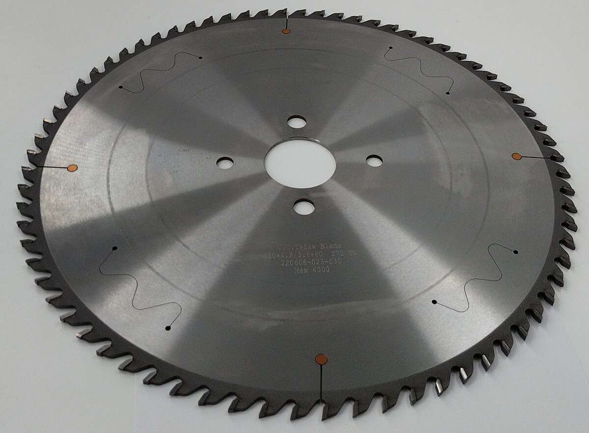 Пила основная 450 х 60 х 4,8 / 3,5 Z = 72 WoodTec