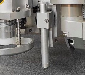 Планшетно-режущий плоттер DELTAMACHINERY CDM3016CX