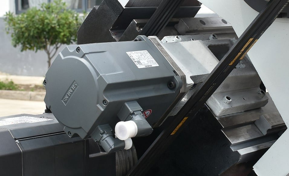 Токарный станок с ЧПУ с наклонной станиной MetalTec Nexus 42