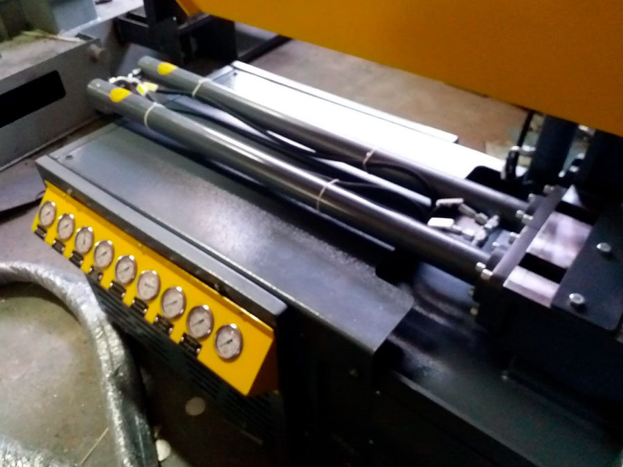 Ленточнопильный станок Kesmak KLY 2DT 650